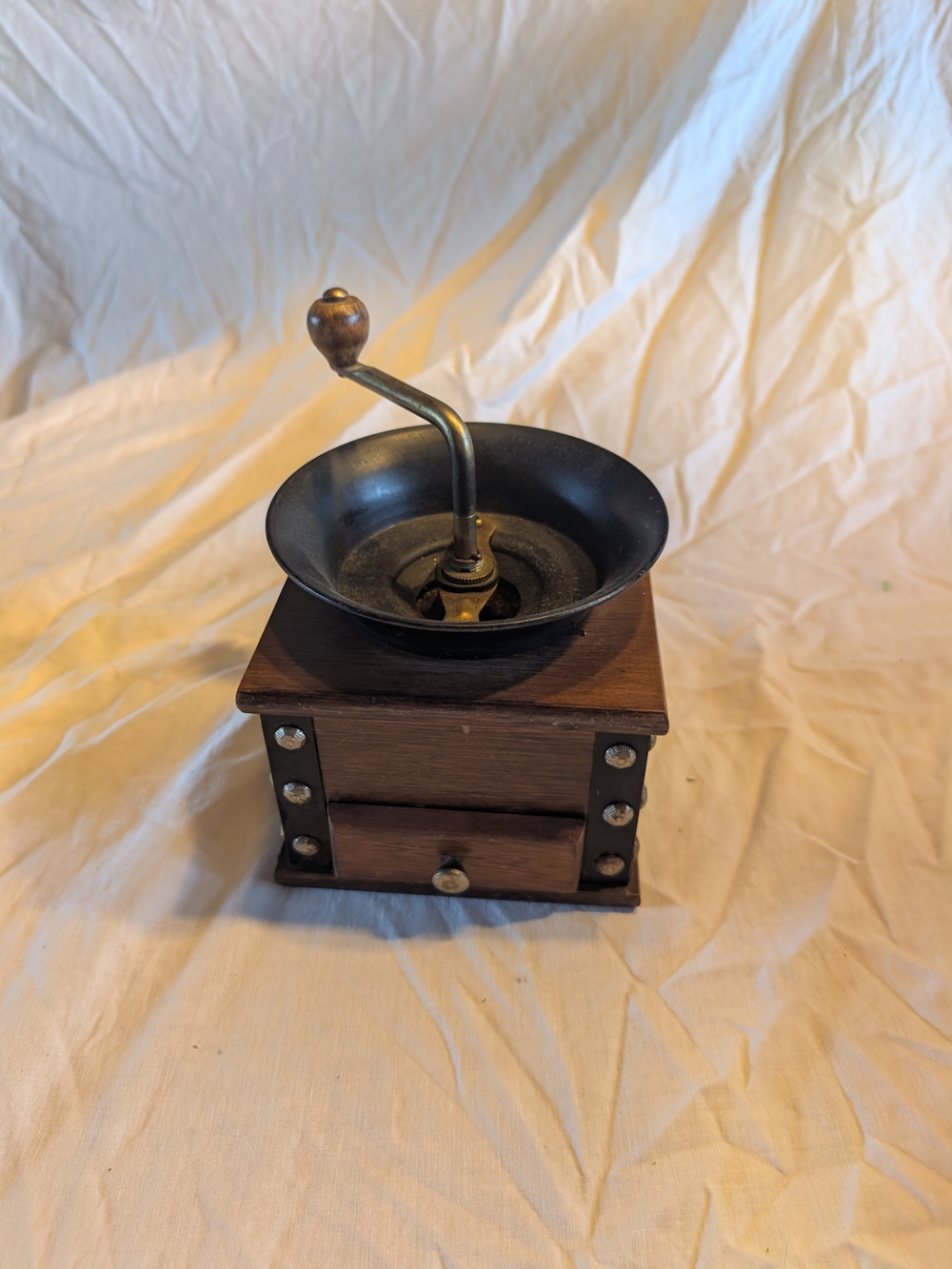 2/80$ Vintage Wooden Manual Coffee Grinder in Brown and Black